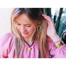 Lade das Bild in den Galerie-Viewer, Aussageohrringe mit ovalen Anhängern