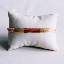 Lade das Bild in den Galerie-Viewer, Quadruple Miyuki -Armband - Bordeaux/Lnude/Goldplattierter