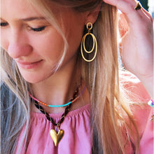 Lade das Bild in den Galerie-Viewer, Aussageohrringe mit ovalen Anhängern