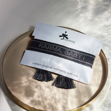 Lade das Bild in den Galerie-Viewer, Armband mit Schriftzug