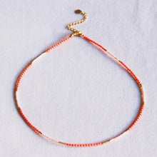 Lade das Bild in den Galerie-Viewer, Perlenkette Orange/Rosa/Nackt