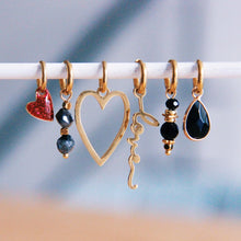 Lade das Bild in den Galerie-Viewer, Edelstahl-Creolen LOVE – gold
